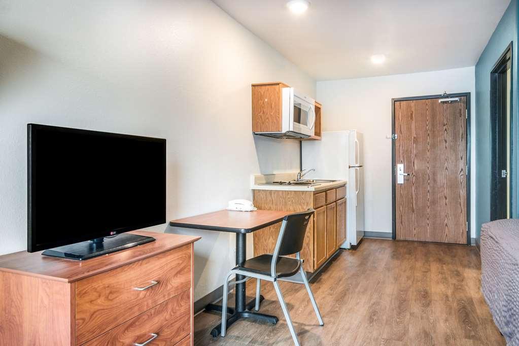 Extended Stay America Select Suites - Cleveland - Avon Habitación foto